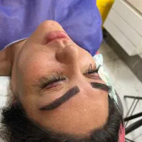 اموزش کاشت مژه دائم و طبیعی