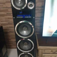 باند ایستاده مارک لومکس