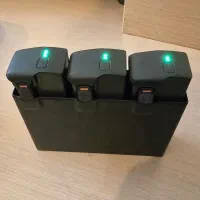 فروش ۳ عدد باطری اواتا ۲ به همراه هاب شارژ