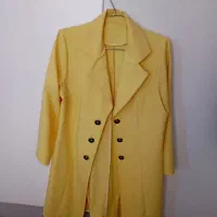 عروسک و گیتار