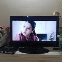 تلویزیون ۳۲ انچ