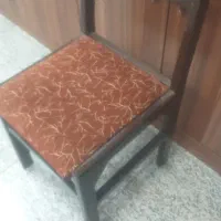 صندلی چوبی