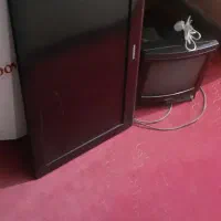 دو عدد تلوزیون