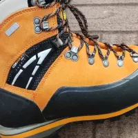 کفش کوهنوردی