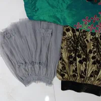 دوتا دامن تن نشده .سبز یه بار تن شده