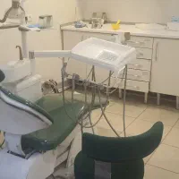 دو عدد یونیت دندانپزشکی (دنتوس و آریا تک )
