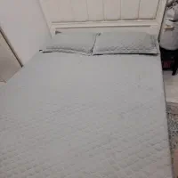 تخت خواب دو نفره