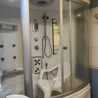 وان جکوزی دار حمام