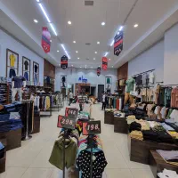 فروشنده آقا و خانم