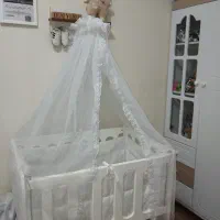 تخت گهواره شو و ثابت مناسب سیسمونی