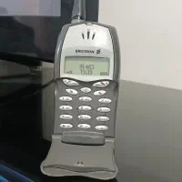 اصل گوشیهای نوستالژی و باکلاس ودرحد حد