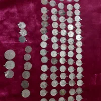 سکه خارجی و دسته دار ایرانی|کلکسیون سکه، تمبر، اسکناس|اصفهان, باغ فدک|دیوار