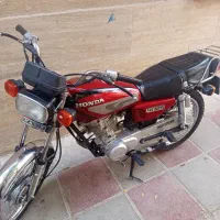 هوندا ۱۲۵ کبیر مدل ۹۴کاملا سالم تر تمیز مدارک کامل