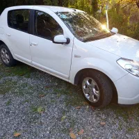 ساندرو درحد صفر19000هزارتا کارکرد