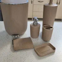 ست سرویس بهداشتی پدالی همارا و شلف دیواری کنج حمام
