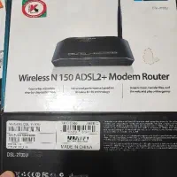 ۲ مودم روتر بی‌سیم D-Link و ۱ مودم Asus