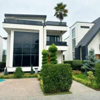 550 متر ویلای مدرن مبه در شهرک برند دهکده سیاهرود