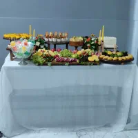 میز فینگرفود سفارش بده،یه دکور رایگان هدیه بگیر