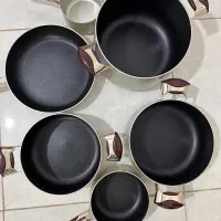 قابلمه‌تفلون لاوسونگ|ظروف پخت‌وپز|یزد, |دیوار