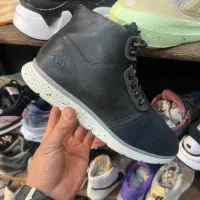 نیم بوت شهری تیمبرلند اورجینال TIMBERLAND ۴۰