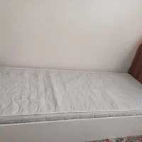 تخت نوجوان تمیزوبدون خش وخط