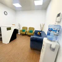 واحد اداری - خیابان 24 متری - نبش بابک ،پرتردد