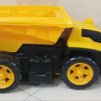 کامیون اسباب بازی