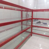 ویترین فلزی شیشه ای