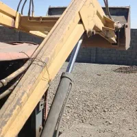 فروش تراکتور رومانی بیل دارمدل64