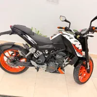 موتور کی تی ام دوک ۲۰۰ پلاک ملی