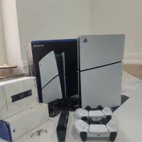ps5با دسته اضاف و استند شارژ