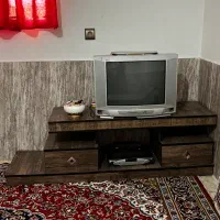 تلویزیون و میزتلویزیون