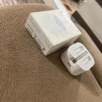 شارژر آیفون همراه با کارتن دفترچه