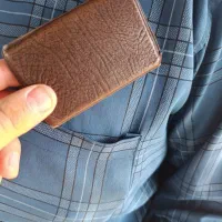 کیف مدارک. گم شده ب اسم پیشیار