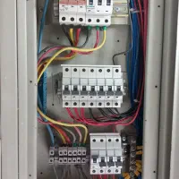 خدمات برقکاری و عیب یابی