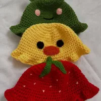 کلاه های ترند دخترونه گوگول مگولی رنگی رنگی