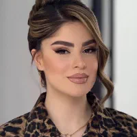 میکاپ تخصصی ،همراه شنیون رایگان در بزرگمهر شمالی