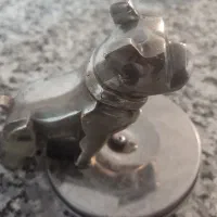 مجسمه سگ ماک