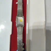 ساعت نو آکبند