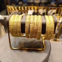 گالری طلای قادری|جواهرات|اصفهان, شیخ طوسی|دیوار