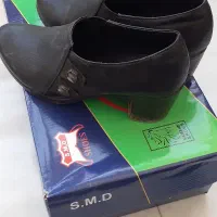 کفش زنانه در حد نو به فروش می‌رسد ۳ جفت سایز ۳۷