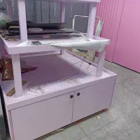 کمد چند طبقه و پافر و میز