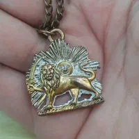 شیروخورشید کهنه قاجاری