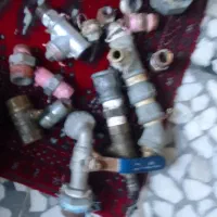 با سلام  چند عدد شیر گازی  و اب|آبگرمکن، پکیج، شوفاژ|بابل, |دیوار