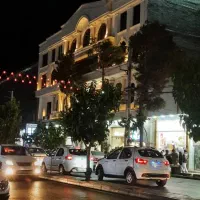 13متر-طبقه-همکف-پرتردد-تجاری-ناب-مناسب-برند