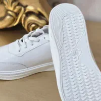 کتونی سفیدکاملا نو وپانخورده|کیف، کفش، کمربند|اسلامشهر, باغ فیض|دیوار