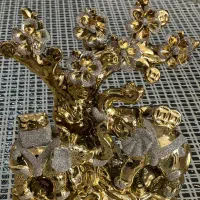 دکوری فیل طلایی