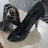 دو جفت کفش پاشنه بلند