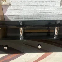 میز تلویزیون شیشه ای