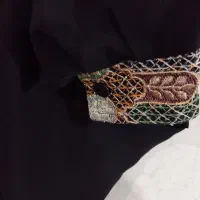 مانتو عبایی|لباس|قم, چهل درخت‎|دیوار